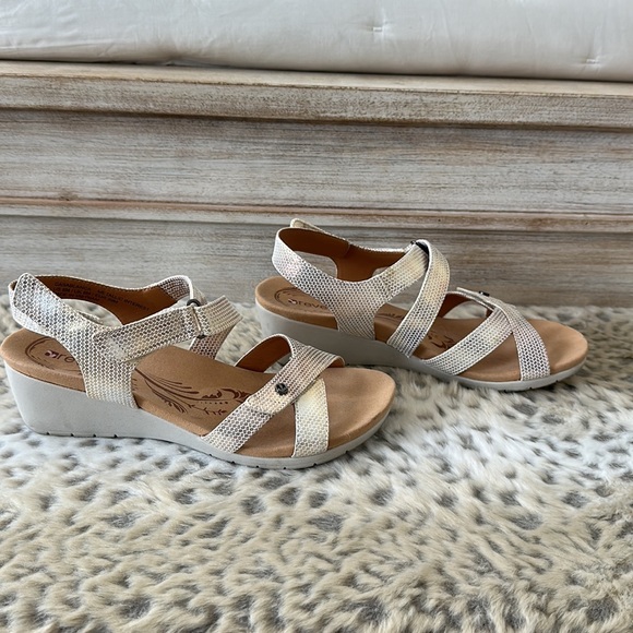 The perfect retail working shoe! - Picture 4 of 6